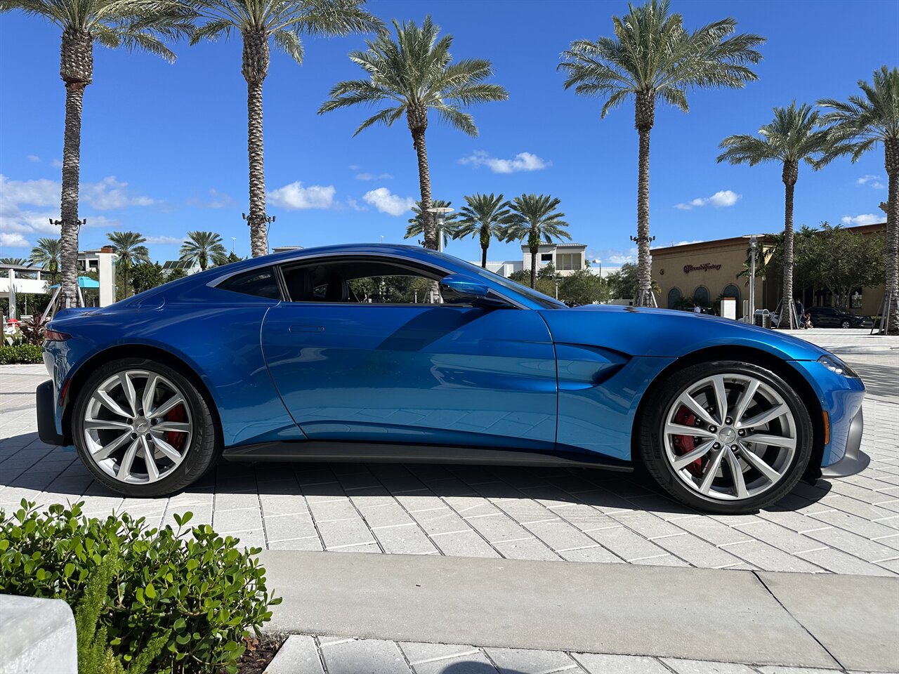 2020 Aston Martin Vantage   - Photo 59 - West Palm Beach, FL 33409