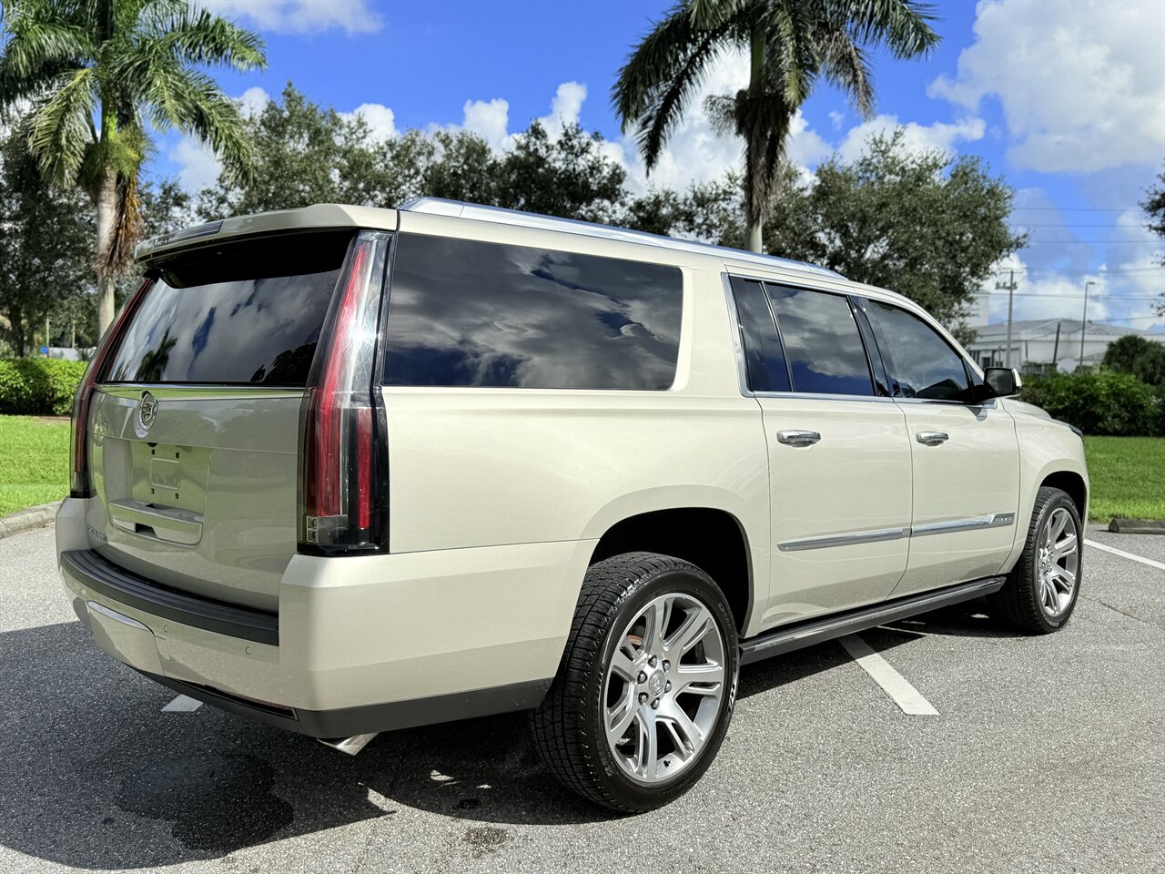 2015 Cadillac Escalade ESV Premium   - Photo 3 - West Palm Beach, FL 33409