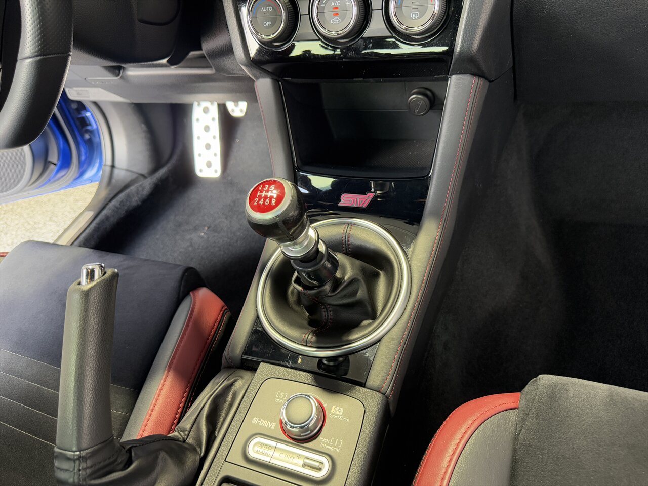 2020 Subaru WRX STI   - Photo 15 - West Palm Beach, FL 33409