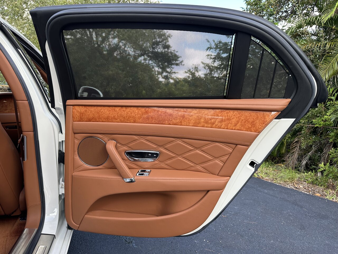 2014 Bentley Flying Spur   - Photo 31 - West Palm Beach, FL 33409