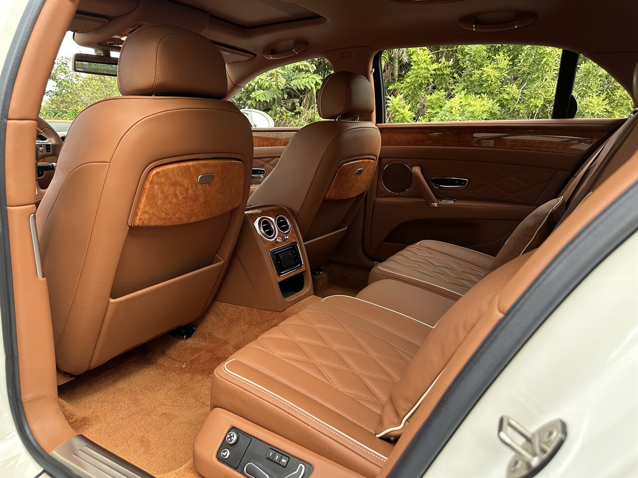 2014 Bentley Flying Spur   - Photo 34 - West Palm Beach, FL 33409