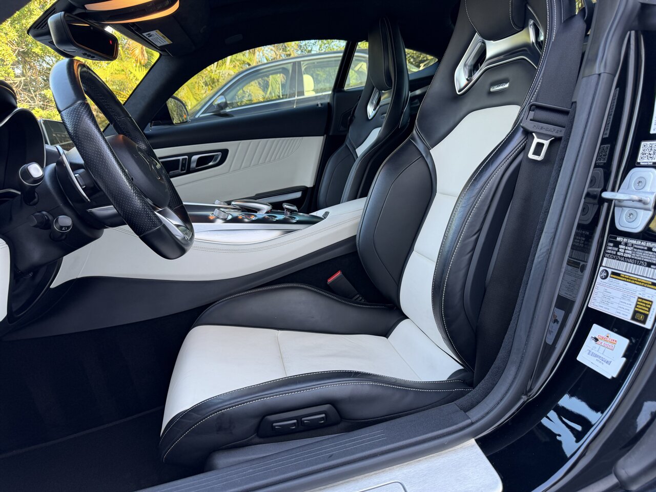 2017 Mercedes-Benz AMG GT - Photo 9 - West Palm Beach, FL 33409