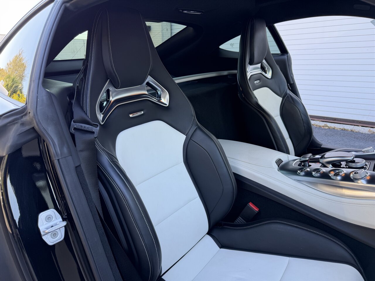 2017 Mercedes-Benz AMG GT - Photo 18 - West Palm Beach, FL 33409