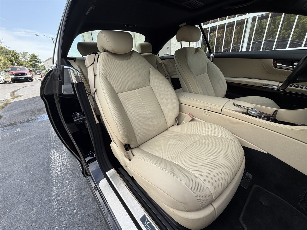 2012 Mercedes-Benz CL 550 4MATIC - Photo 11 - West Palm Beach, FL 33409