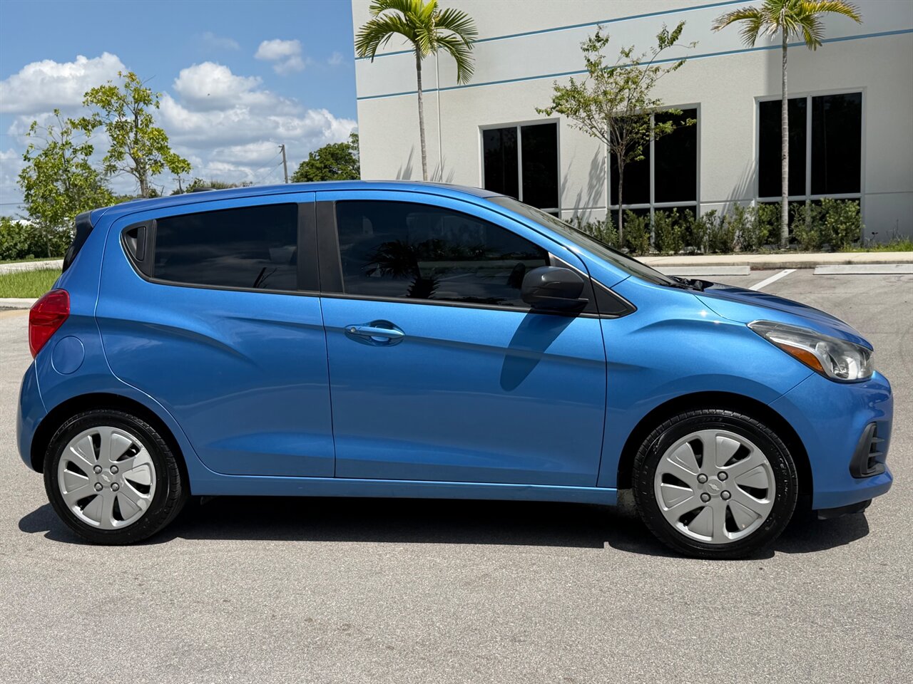 2018 Chevrolet Spark LS CVT - Photo 3 - Ocoee, FL 34761