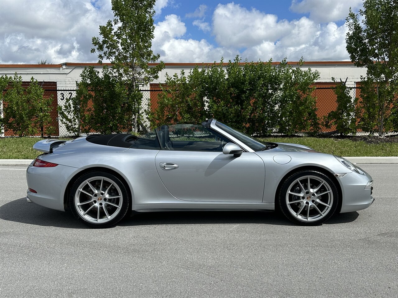 2014 Porsche 911 Carrera 4  Cabriolet - Photo 38 - West Palm Beach, FL 33409