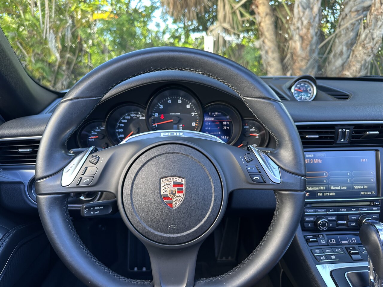 2014 Porsche 911 Carrera 4  Cabriolet - Photo 11 - West Palm Beach, FL 33409