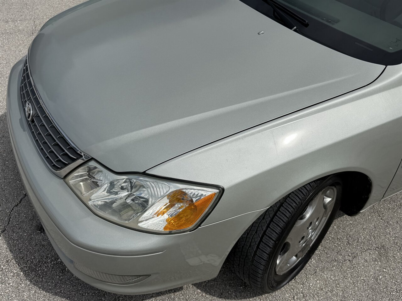 2003 Toyota Avalon XLS   - Photo 2 - Ocoee, FL 34761