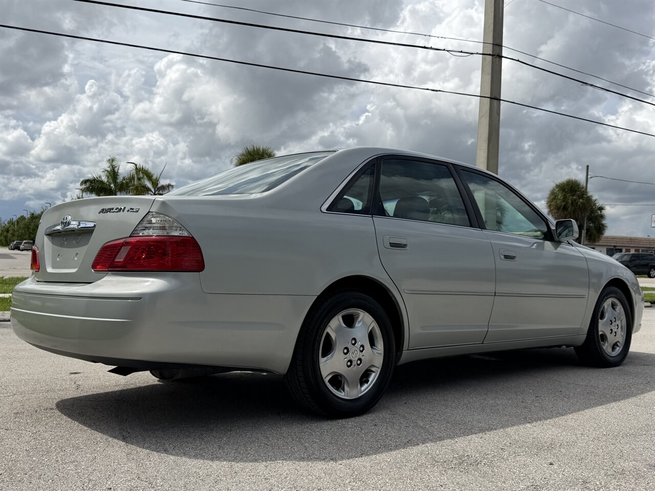 2003 Toyota Avalon XLS   - Photo 7 - Ocoee, FL 34761