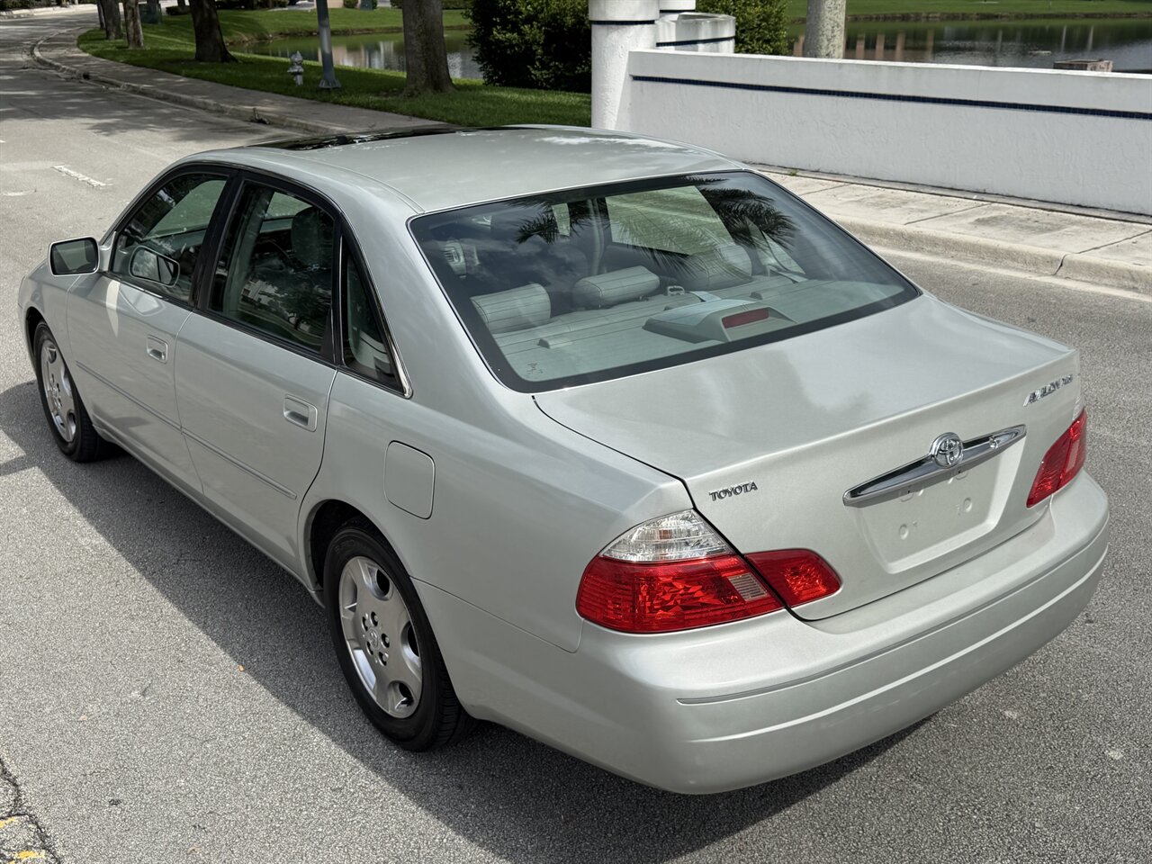 2003 Toyota Avalon XLS   - Photo 14 - Ocoee, FL 34761