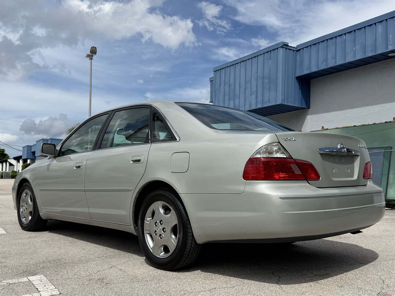 2003 Toyota Avalon XLS   - Photo 4 - Ocoee, FL 34761