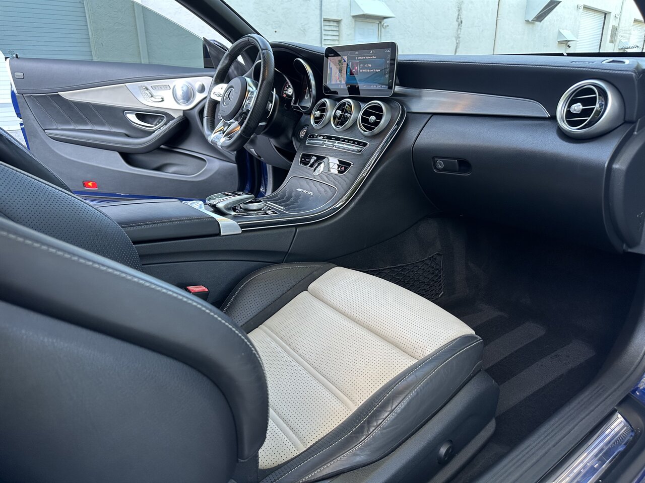 2019 Mercedes-Benz AMG C 63 S - Photo 9 - West Palm Beach, FL 33409