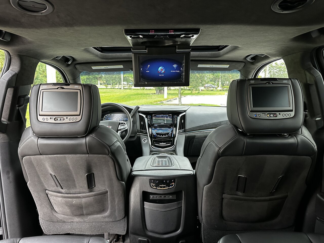 2017 Cadillac Escalade ESV Platinum   - Photo 16 - West Palm Beach, FL 33409