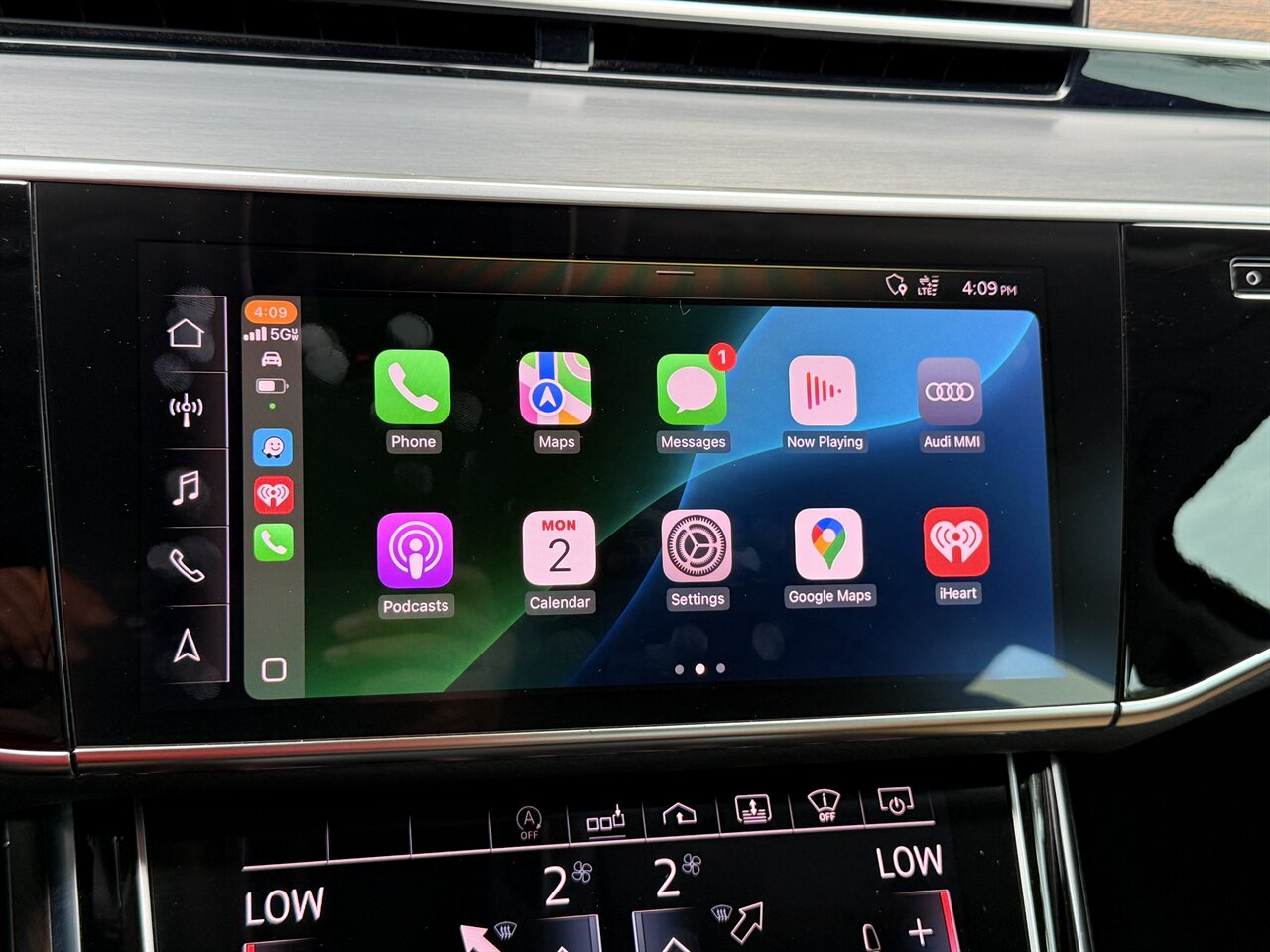 2020 Audi A8 L quattro 60 TFSI   - Photo 11 - West Palm Beach, FL 33409