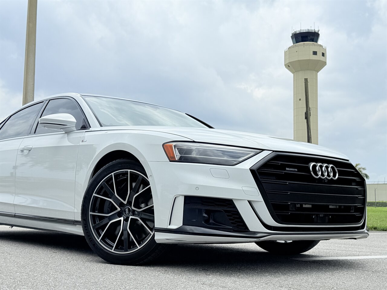 2020 Audi A8 L quattro 60 TFSI   - Photo 28 - West Palm Beach, FL 33409