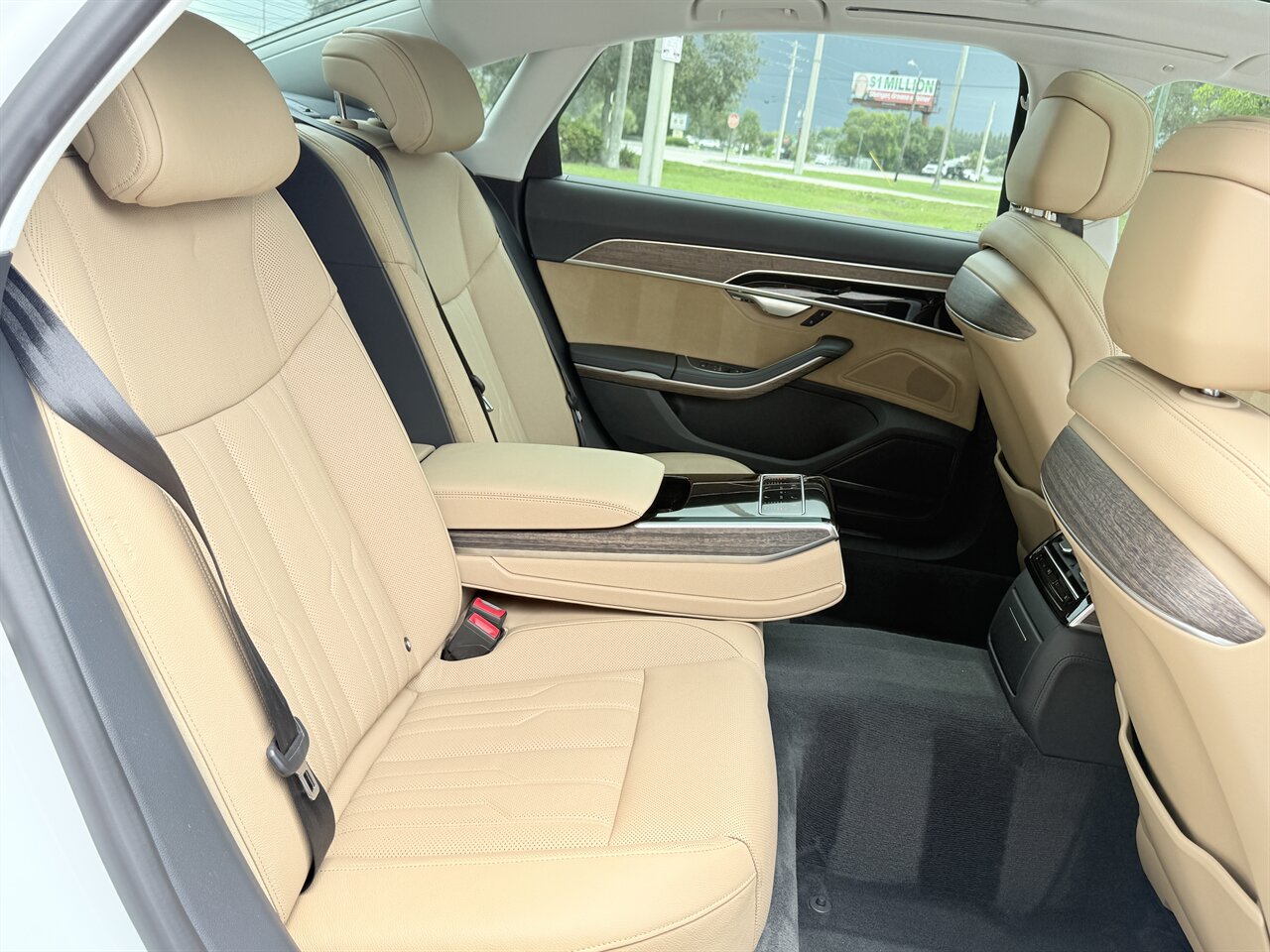 2020 Audi A8 L quattro 60 TFSI   - Photo 16 - West Palm Beach, FL 33409