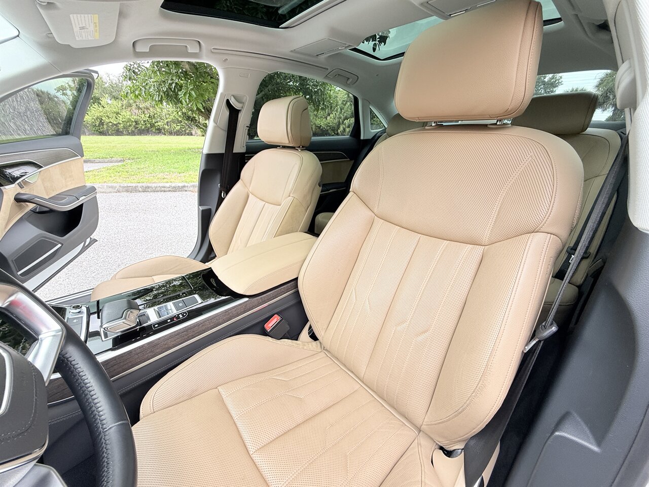 2020 Audi A8 L quattro 60 TFSI   - Photo 19 - West Palm Beach, FL 33409