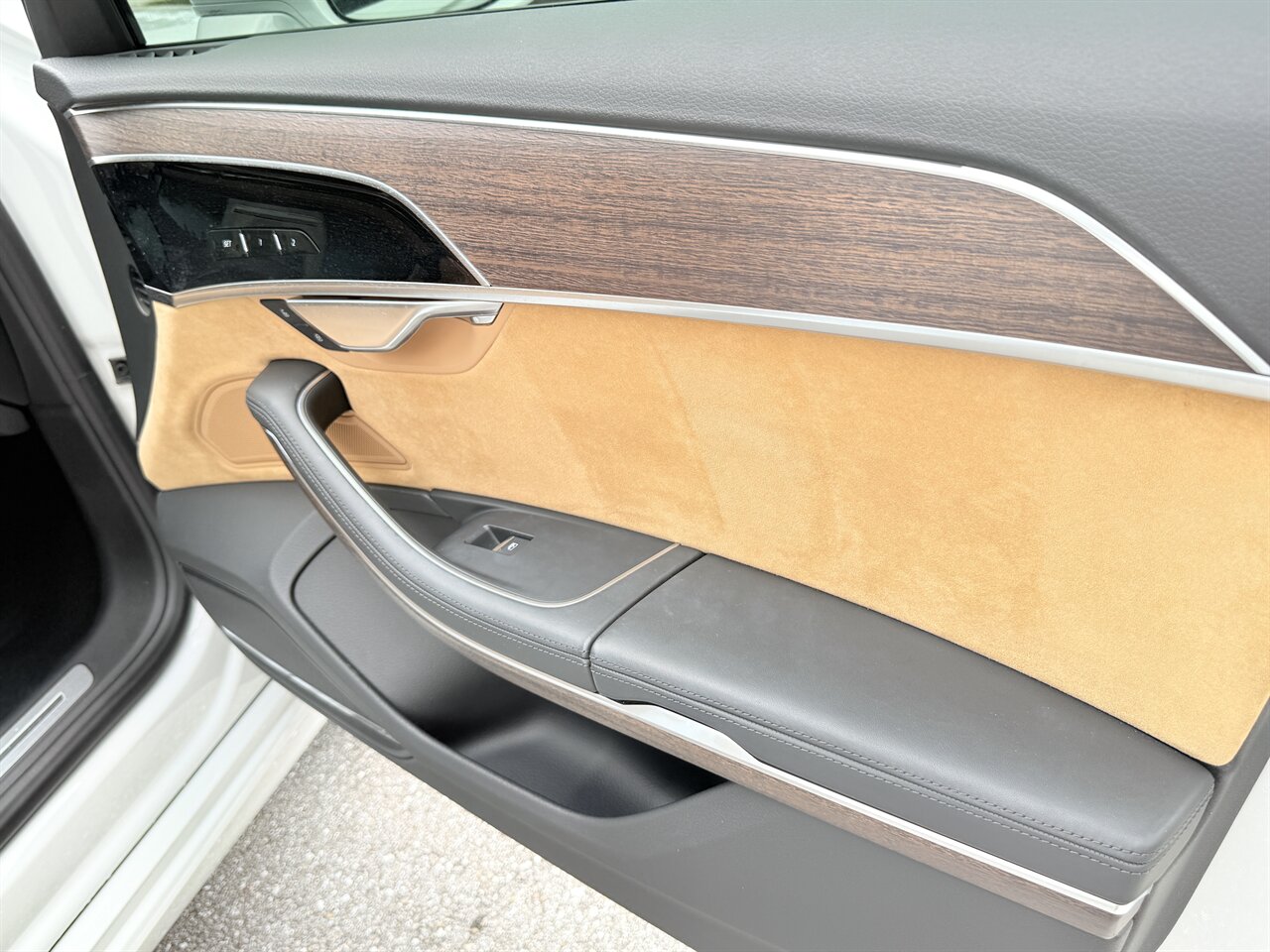 2020 Audi A8 L quattro 60 TFSI   - Photo 21 - West Palm Beach, FL 33409