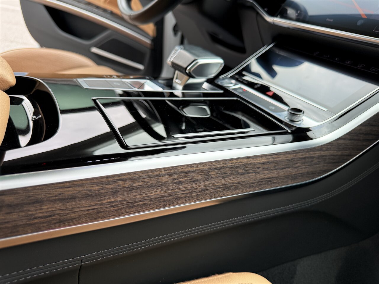 2020 Audi A8 L quattro 60 TFSI   - Photo 15 - West Palm Beach, FL 33409