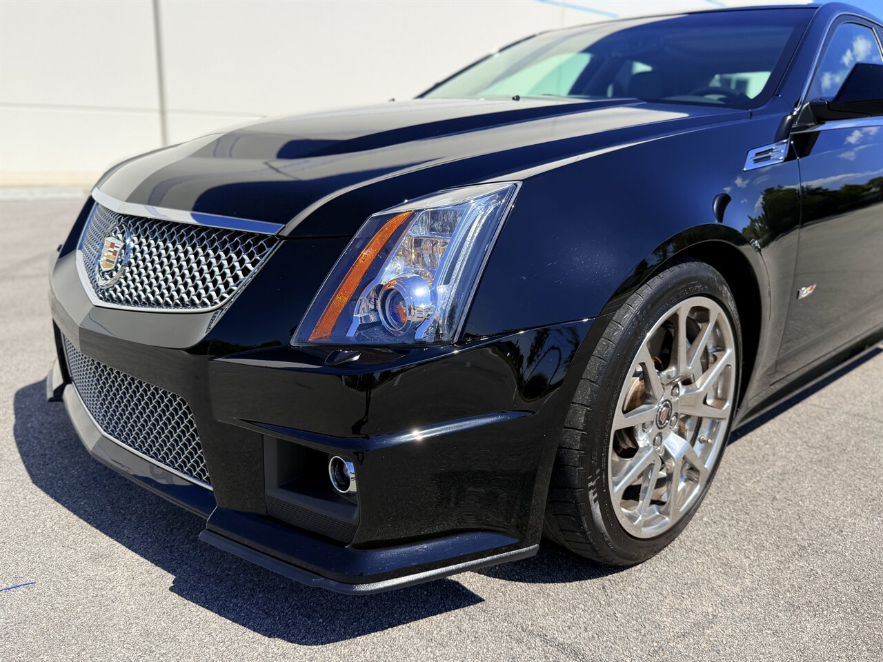 2010 Cadillac CTS-V   - Photo 23 - West Palm Beach, FL 33409