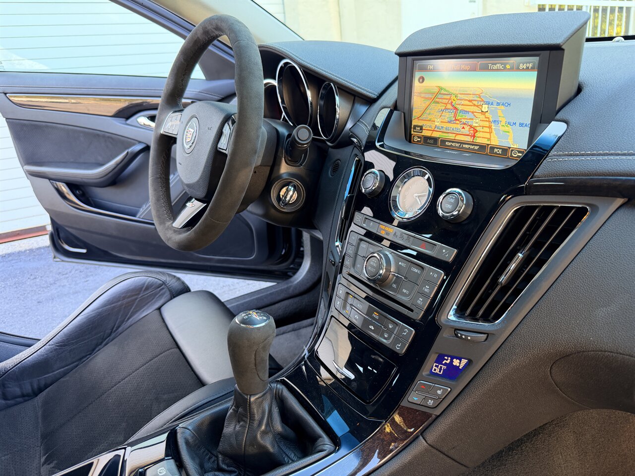 2010 Cadillac CTS-V   - Photo 6 - West Palm Beach, FL 33409