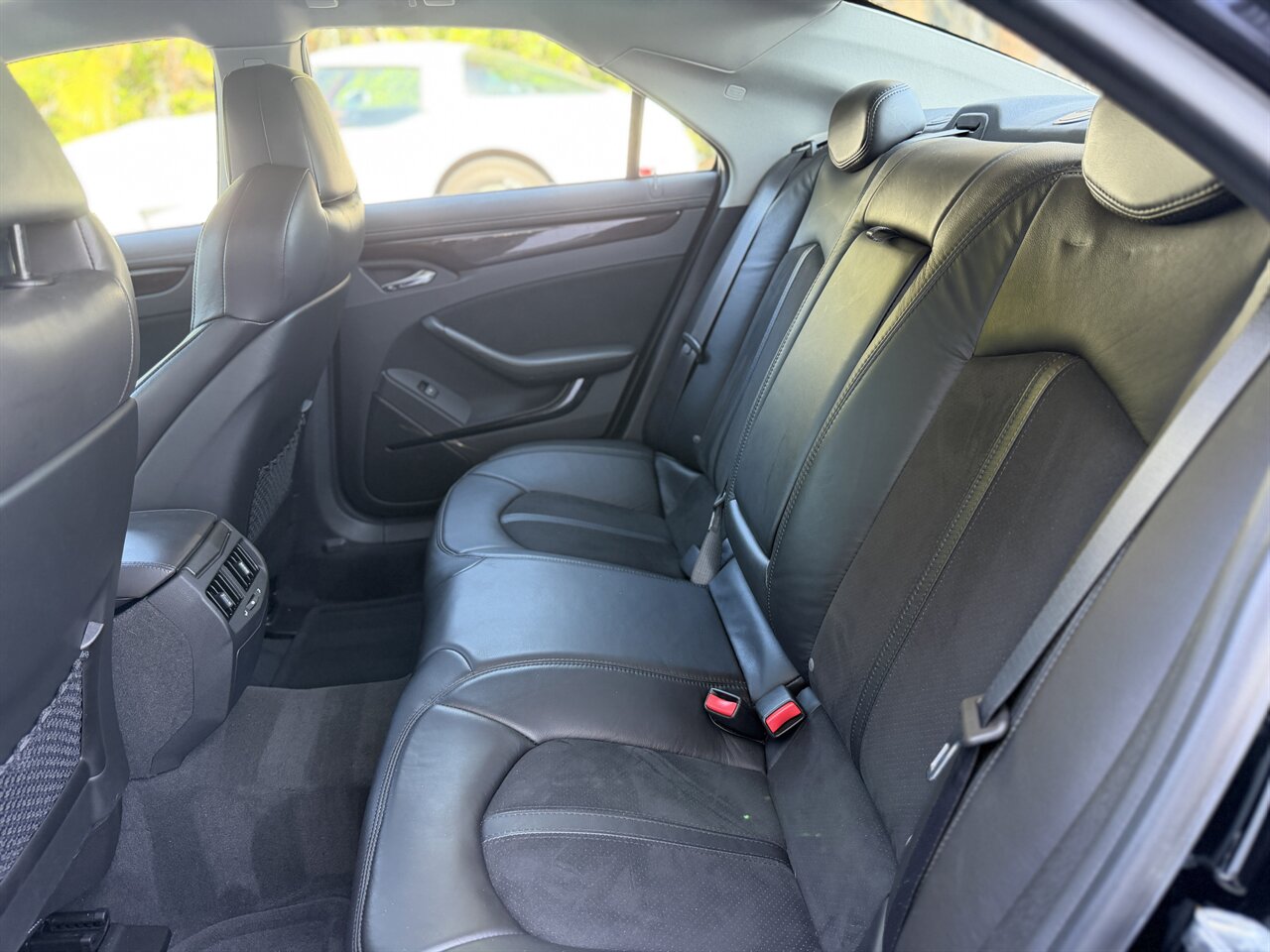 2010 Cadillac CTS-V   - Photo 12 - West Palm Beach, FL 33409