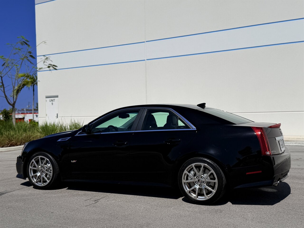 2010 Cadillac CTS-V   - Photo 25 - West Palm Beach, FL 33409