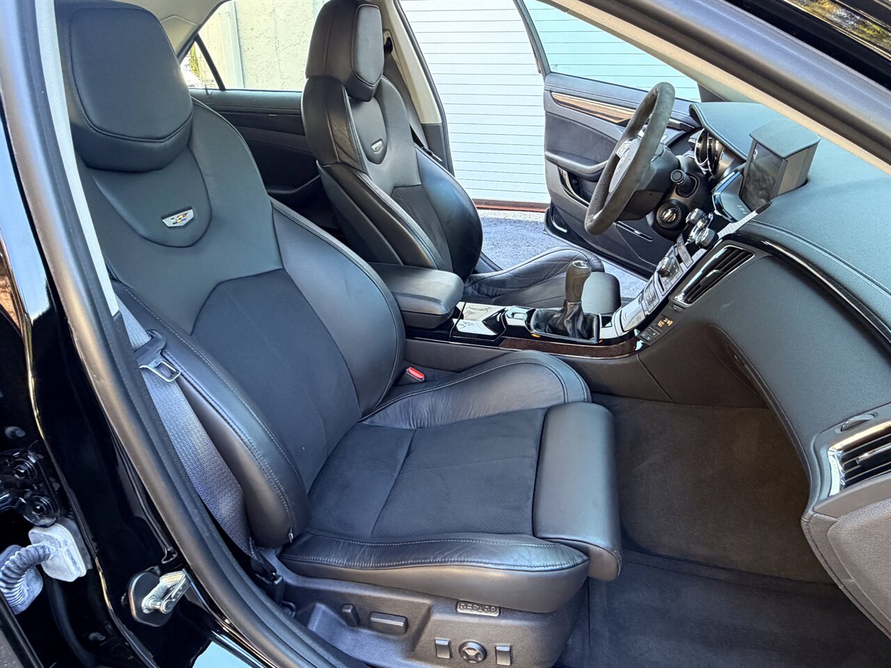 2010 Cadillac CTS-V   - Photo 11 - West Palm Beach, FL 33409