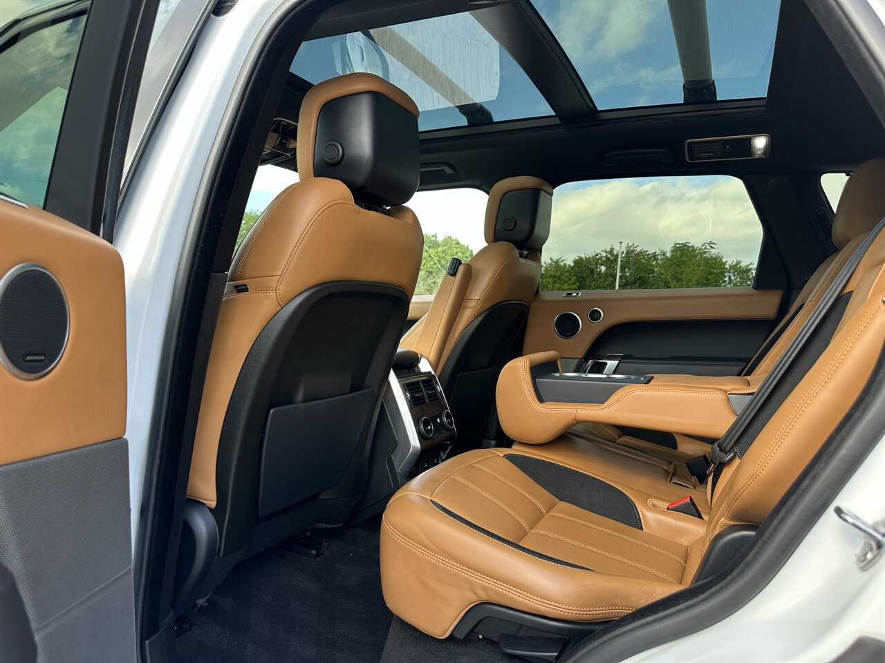 2018 Land Rover Range Rover Sport Supercharged Dynamic   - Photo 11 - West Palm Beach, FL 33409