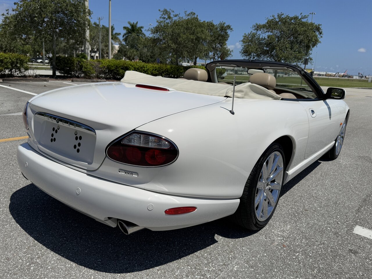 2006 Jaguar XK8   - Photo 6 - West Palm Beach, FL 33409