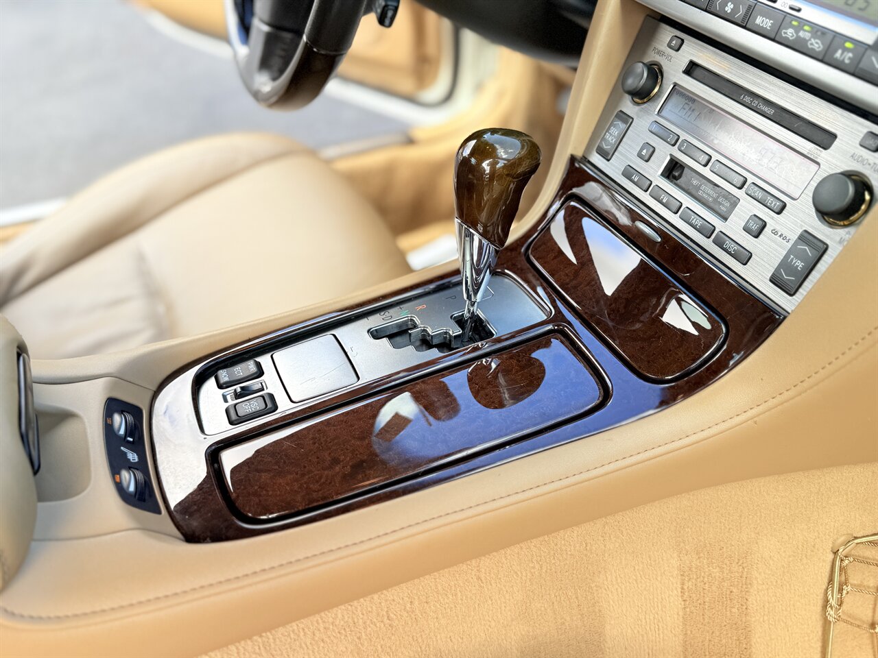 2006 Lexus SC 430   - Photo 11 - West Palm Beach, FL 33409