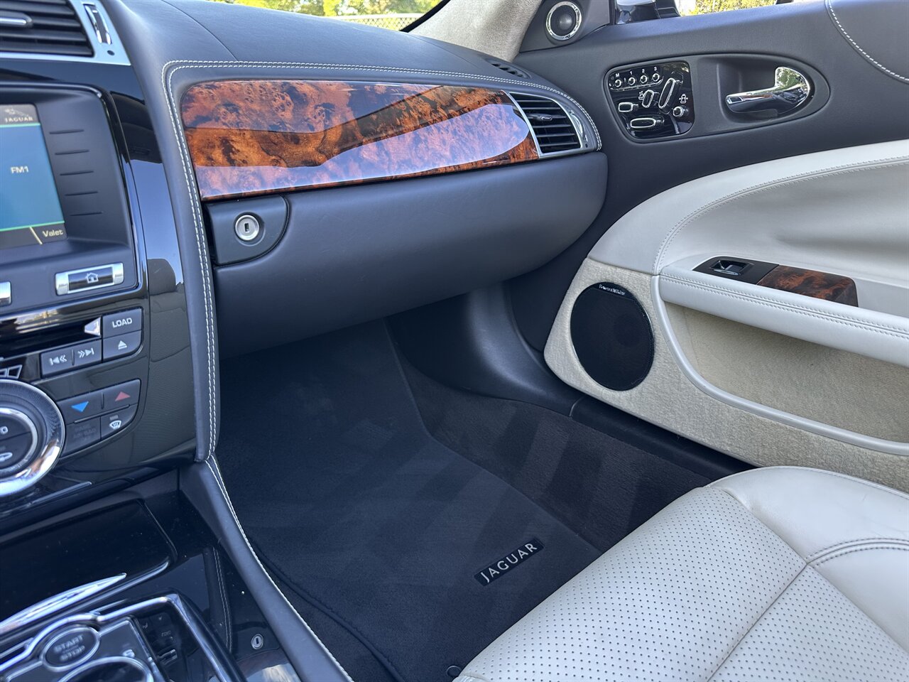 2013 Jaguar XK Convertible - Photo 43 - West Palm Beach, FL 33409