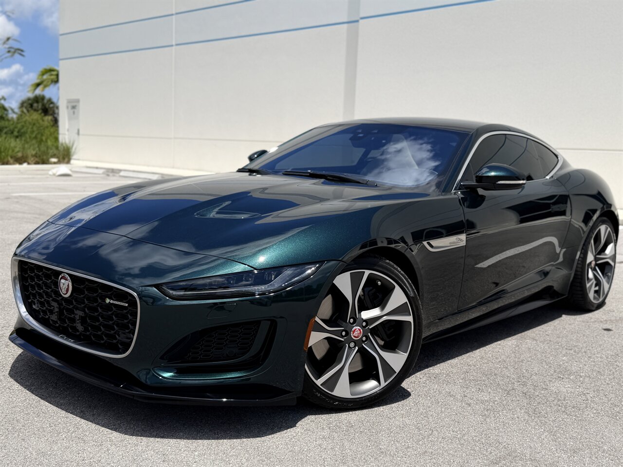2023 Jaguar F-TYPE P450 R-Dynamic   - Photo 2 - West Palm Beach, FL 33409