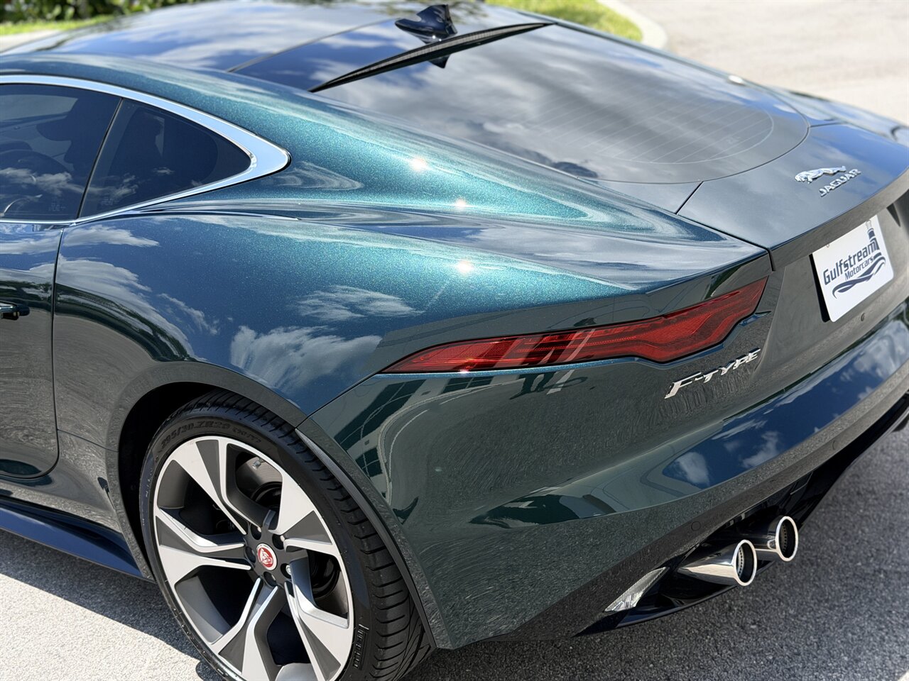 2023 Jaguar F-TYPE P450 R-Dynamic   - Photo 25 - West Palm Beach, FL 33409