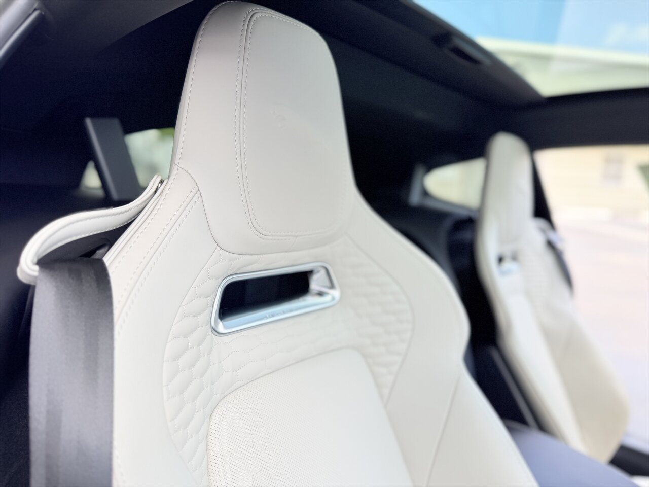 2023 Jaguar F-TYPE P450 R-Dynamic   - Photo 17 - West Palm Beach, FL 33409