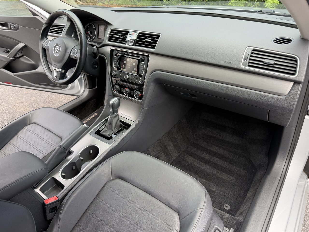 2015 Volkswagen Passat 1.8T SE   - Photo 22 - Ocoee, FL 34761