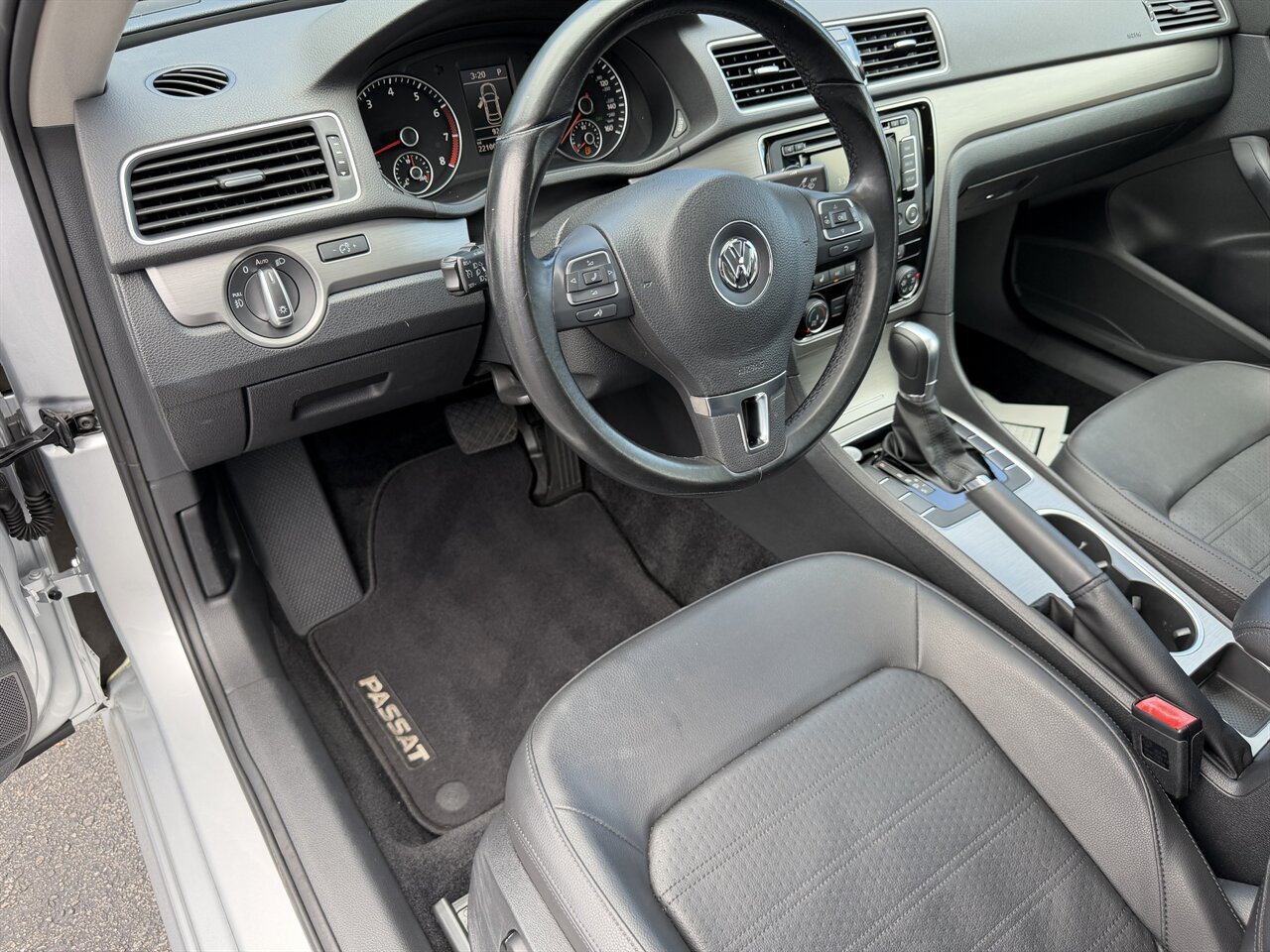 2015 Volkswagen Passat 1.8T SE   - Photo 15 - Ocoee, FL 34761