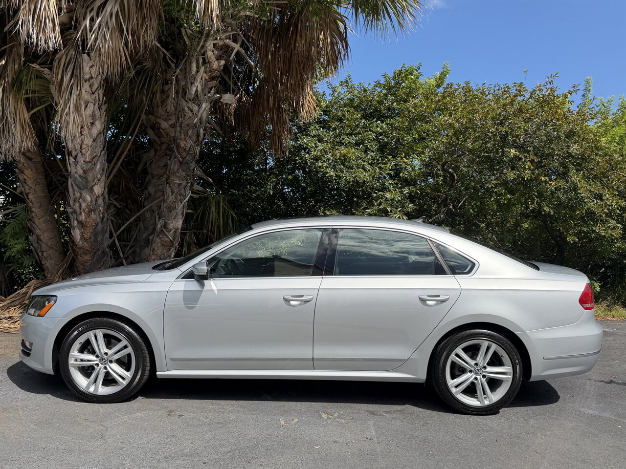 2015 Volkswagen Passat 1.8T SE   - Photo 8 - Ocoee, FL 34761