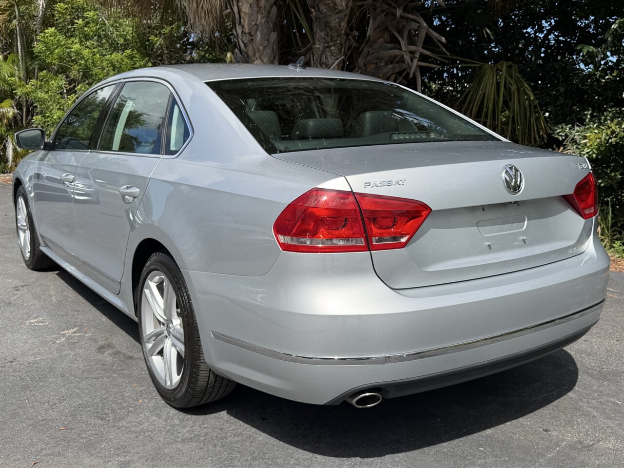 2015 Volkswagen Passat 1.8T SE   - Photo 12 - Ocoee, FL 34761