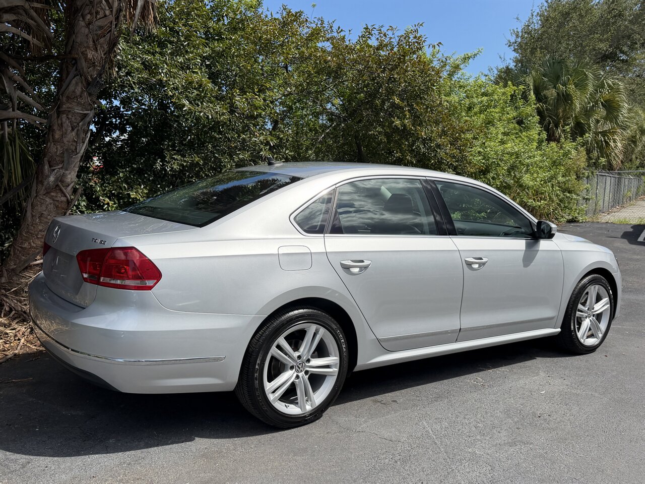 2015 Volkswagen Passat 1.8T SE   - Photo 7 - Ocoee, FL 34761