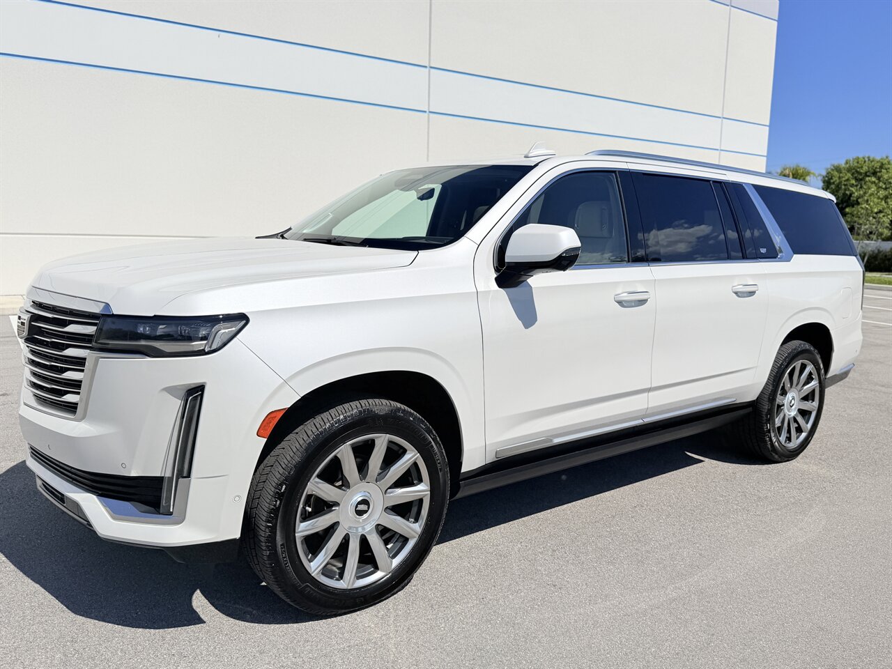 2021 Cadillac Escalade ESV Premium Luxury Platinum - Photo 2 - West Palm Beach, FL 33409