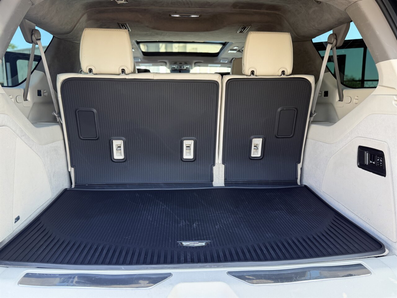2021 Cadillac Escalade ESV Premium Luxury Platinum - Photo 25 - West Palm Beach, FL 33409