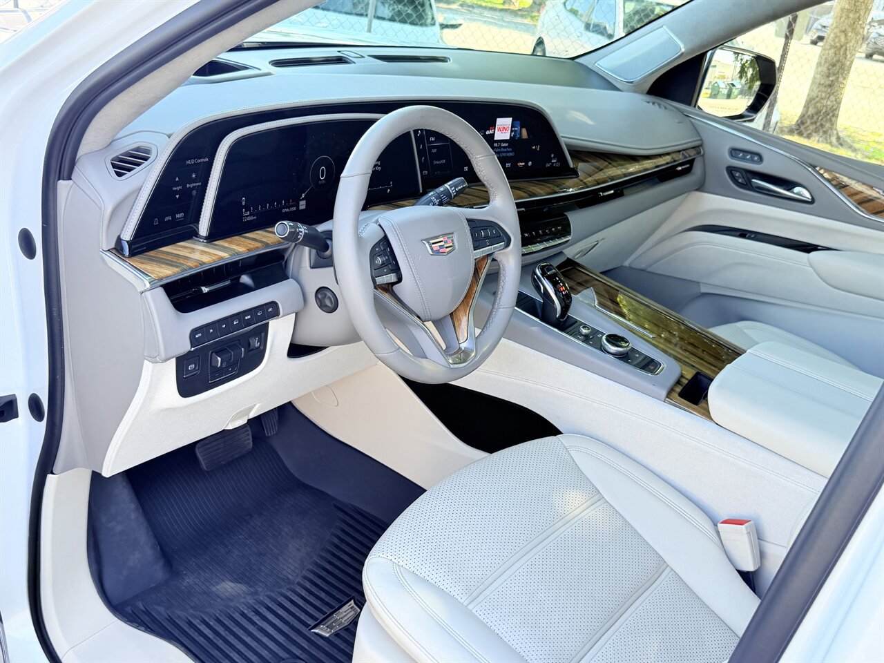 2021 Cadillac Escalade ESV Premium Luxury Platinum - Photo 7 - West Palm Beach, FL 33409