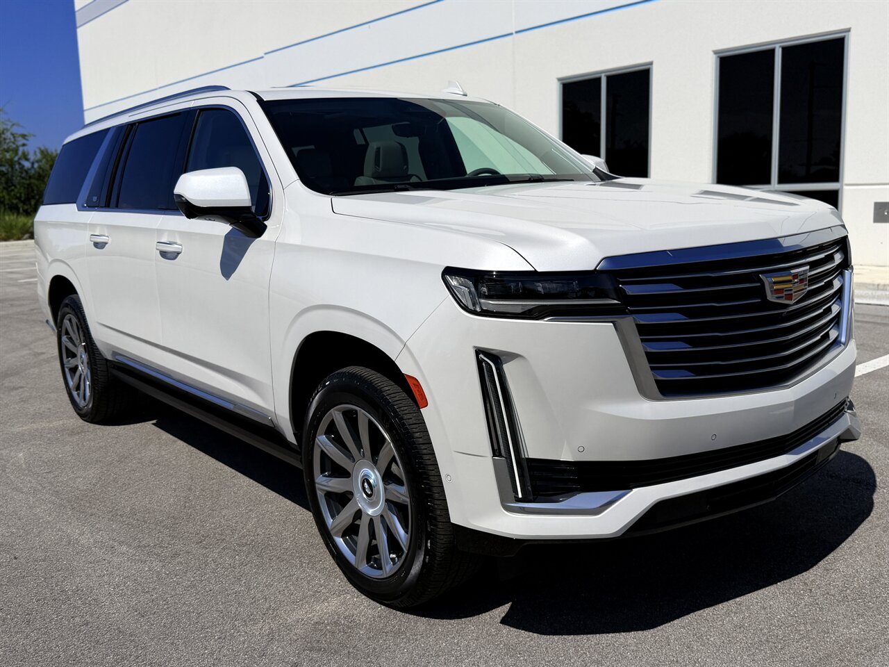 2021 Cadillac Escalade ESV Premium Luxury Platinum - Photo 28 - West Palm Beach, FL 33409