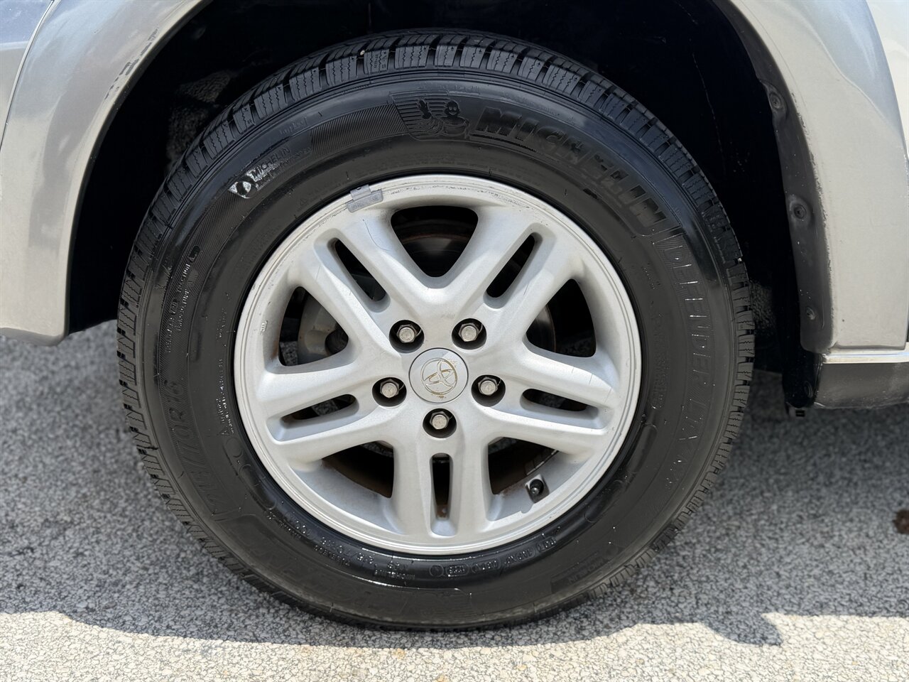 2005 Toyota RAV4   - Photo 11 - Ocoee, FL 34761