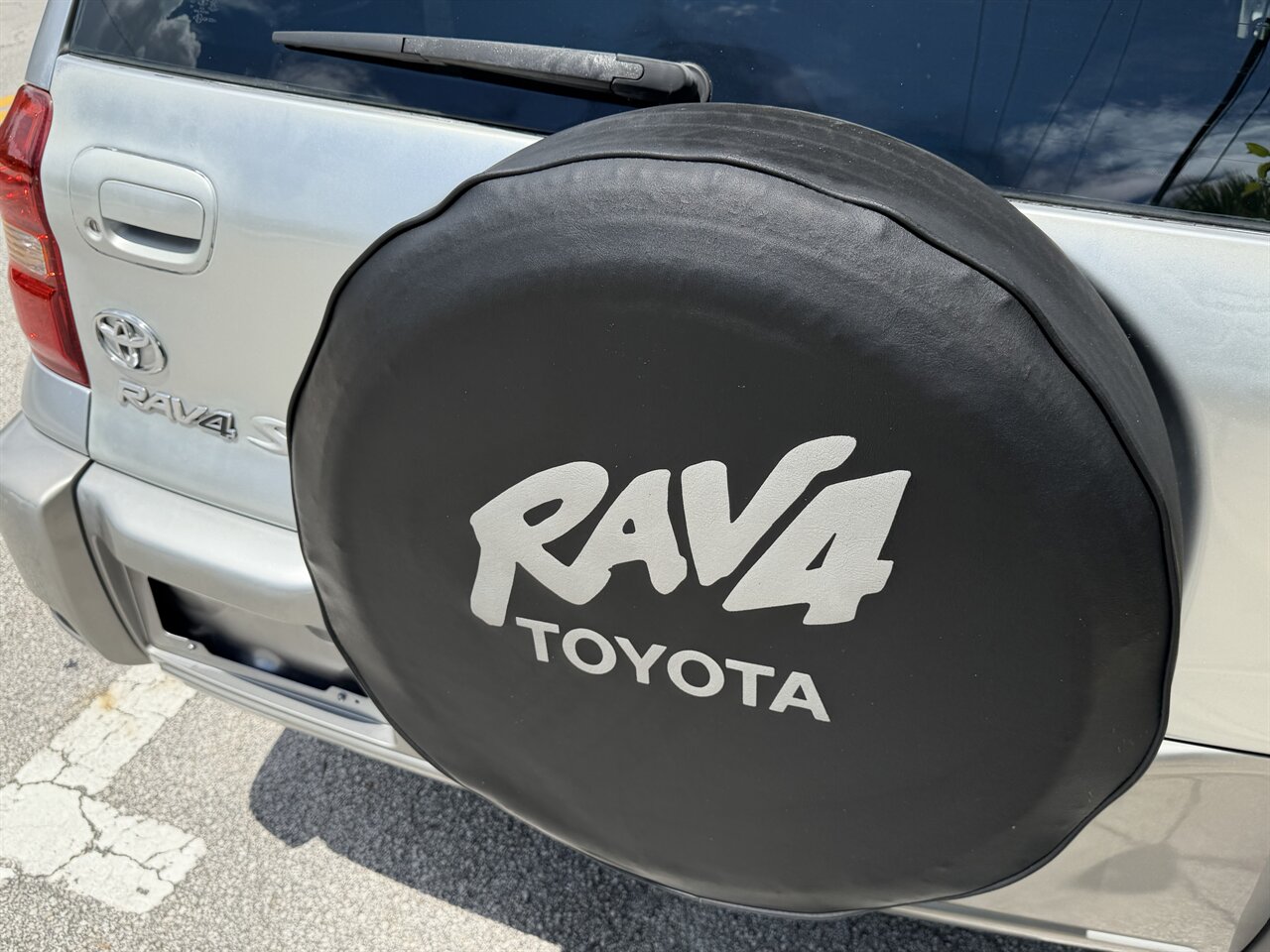2005 Toyota RAV4   - Photo 7 - Ocoee, FL 34761