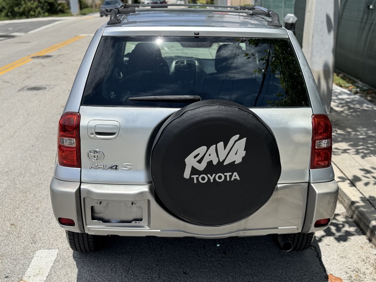2005 Toyota RAV4   - Photo 17 - Ocoee, FL 34761