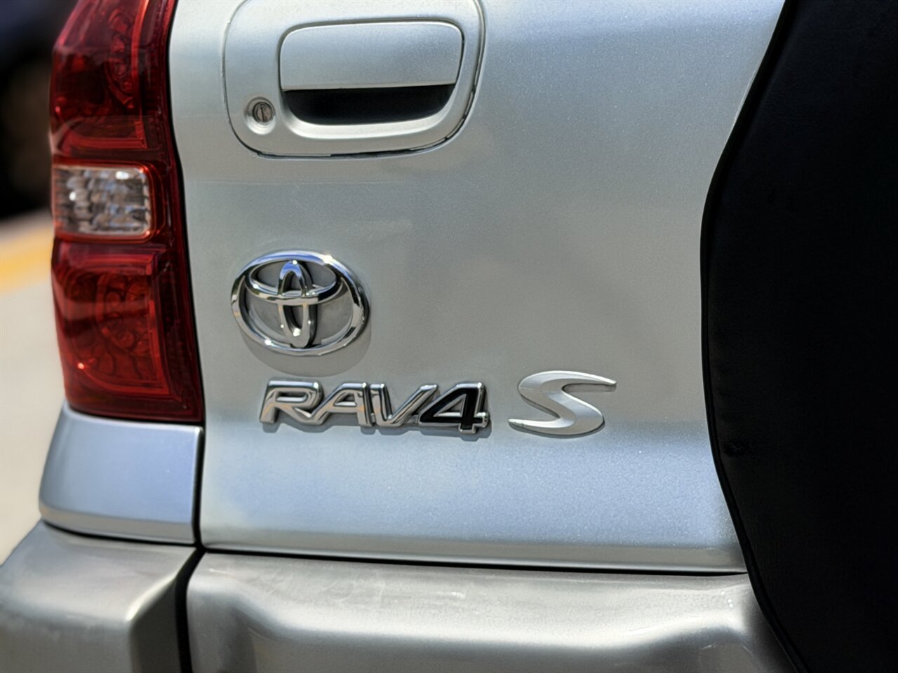2005 Toyota RAV4   - Photo 18 - Ocoee, FL 34761