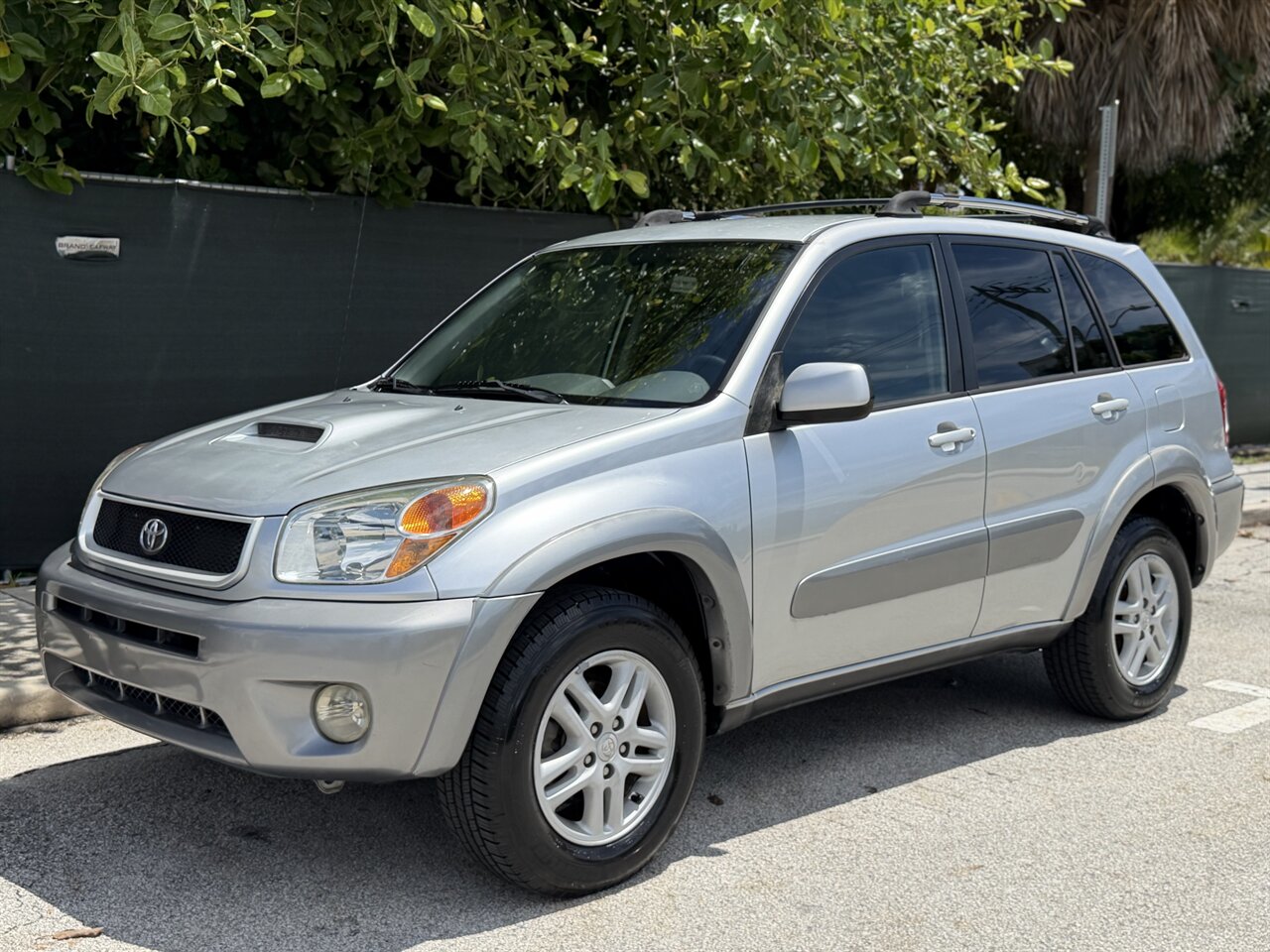 2005 Toyota RAV4   - Photo 4 - Ocoee, FL 34761