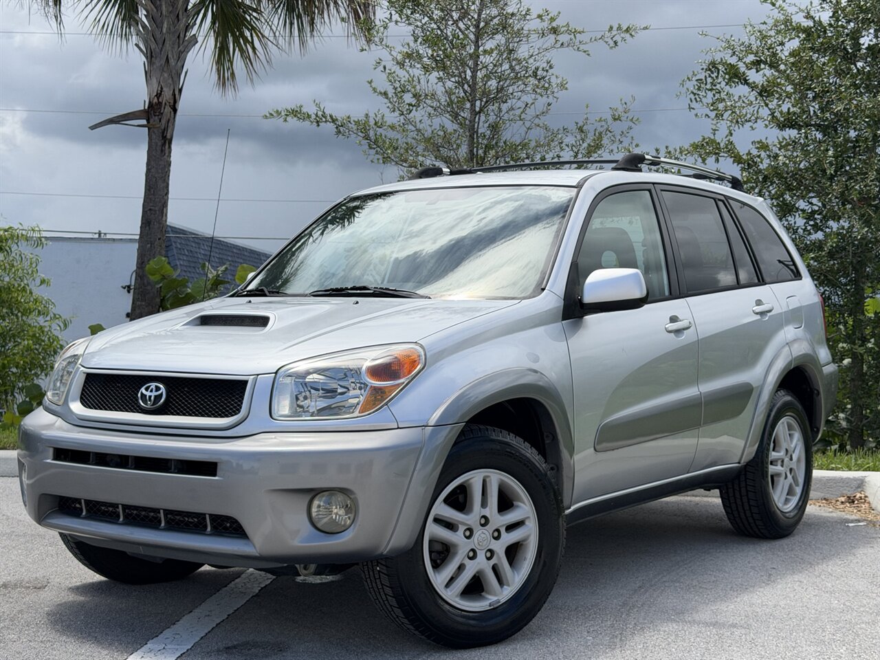 2005 Toyota RAV4   - Photo 1 - Ocoee, FL 34761